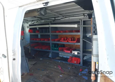 2010 Ford E-350 Super Duty from USA, damaged, VIN 1FTSS3EL8ADA16321